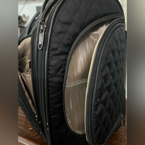 Authentic Brookstone Travel Organizer Bag - Picture 11 of 15